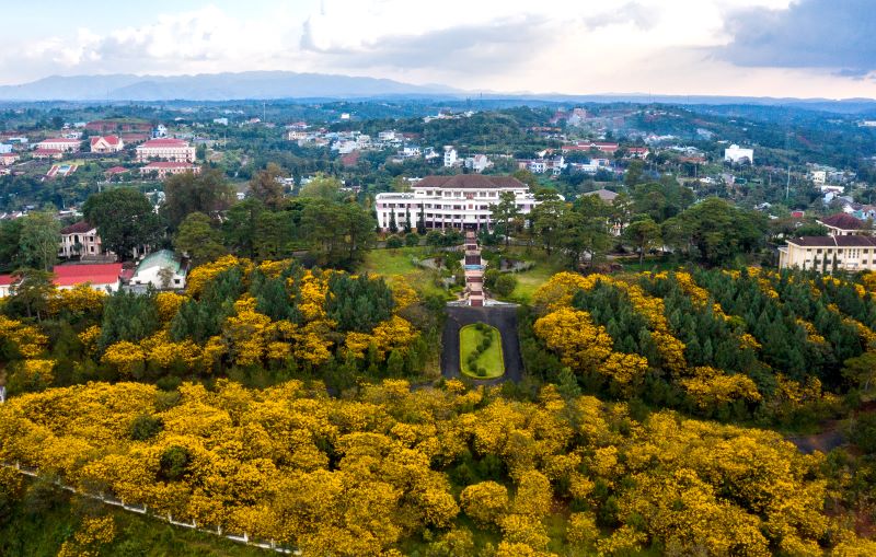 Thành phố Gia Nghĩa phấn đấu trở thành đô thị loại II theo hướng đô thị thông minh - Ảnh 2.