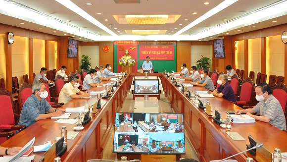 Khai trừ khỏi Đảng ông Nguyễn Hoài Nam, Lê Tấn Hùng, Tề Trí Dũng, đề nghị kỷ luật 2 nguyên Phó Chủ tịch TP.HCM - Ảnh 1.