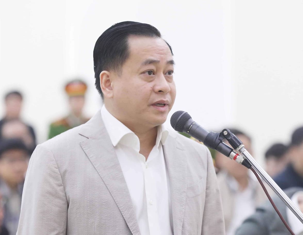 Thu giữ 2 lá đơn do vợ Phan Văn Anh Vũ ký ở phòng cựu lãnh đạo Tổng cục Tình báo - Ảnh 3.