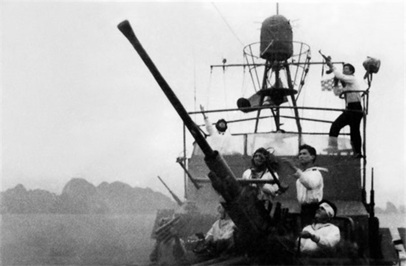 Âm vang chiến công đánh thắng trận đầu của Hải quân Nhân dân Việt Nam  - Ảnh 2.