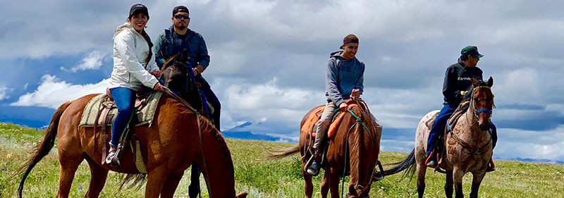 Thổ dân Blackfeet khác lạ với “nền văn hóa Trâu” và “Bó thuốc Hải ly” đầy mê hoặc - Ảnh 1.