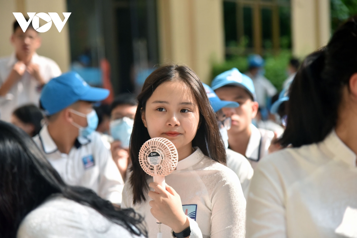 Điểm chuẩn các trường đại học khối ngành khoa học xã hội và nhân văn sẽ thay đổi thế nào? - Ảnh 1.