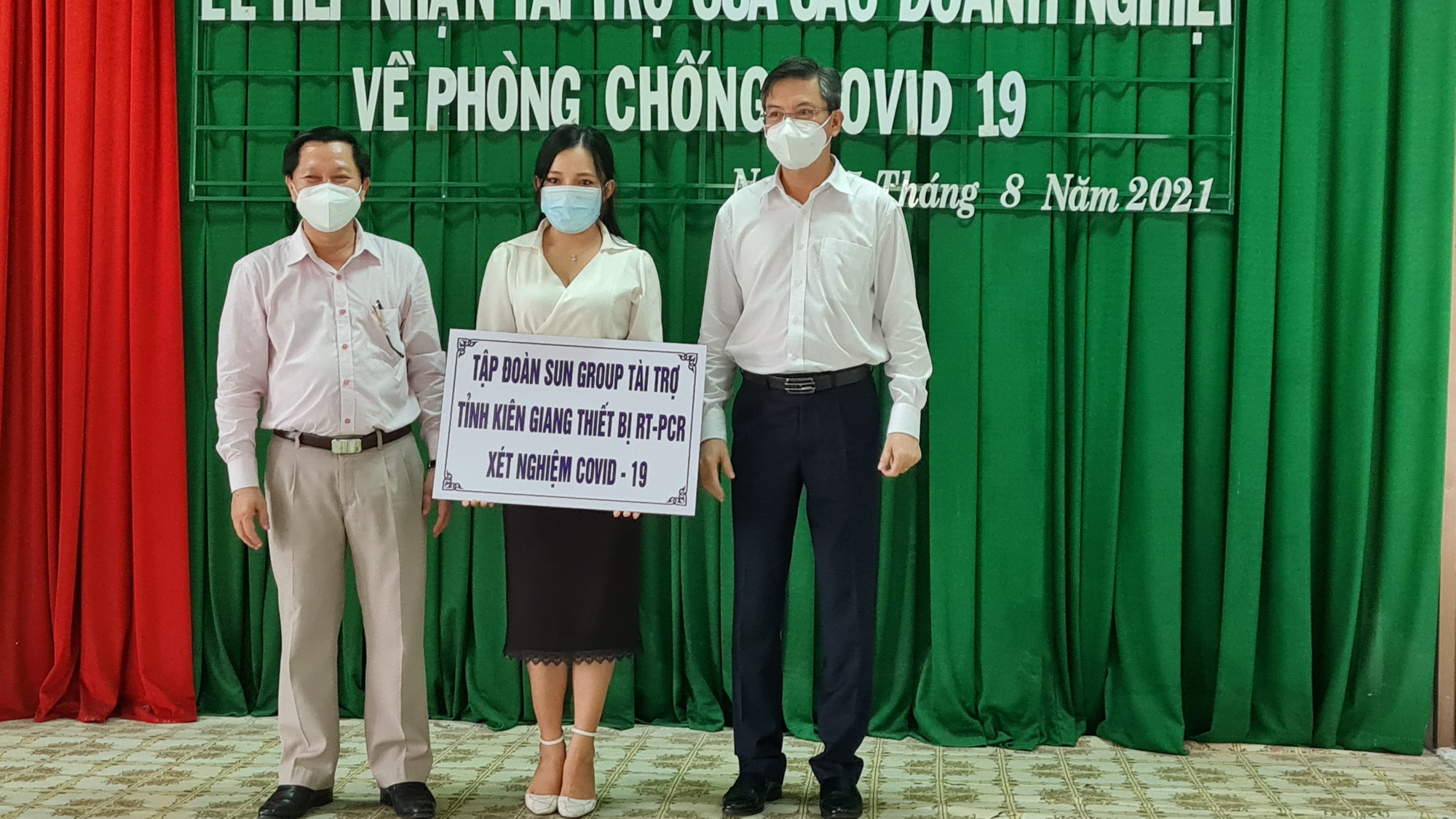 Kiên Giang: Tiếp nhận hỗ trợ trang thiết bị y tế phòng chống dịch hơn 18 tỷ đồng - Ảnh 2.