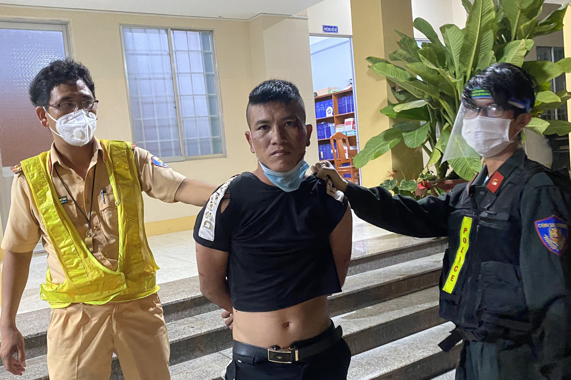 Thanh niên trộm xe tải ở Bình Định, &quot;thông chốt&quot; kiểm dịch Bình Thuận - Ảnh 2.