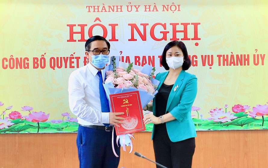 Hà Nội: Mê Linh có tân Bí thư Huyện ủy, ông Đỗ Đình Hồng &quot;về&quot; Thành phố làm Giám đốc Sở - Ảnh 1.