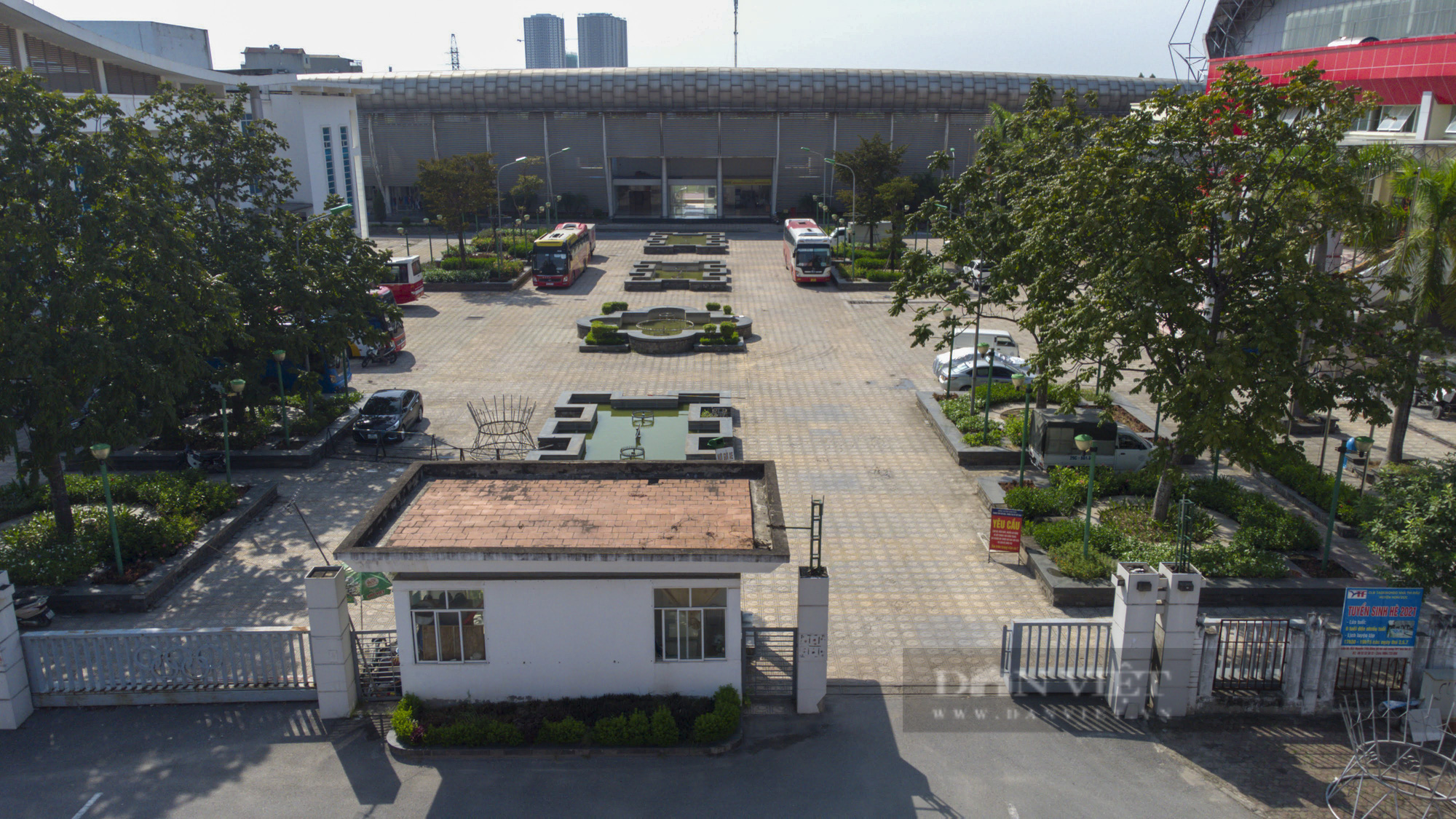 Hà Nội: Cận cảnh bến xe, sân vận động được đề xuất để tập kết hàng hoá - Ảnh 10.