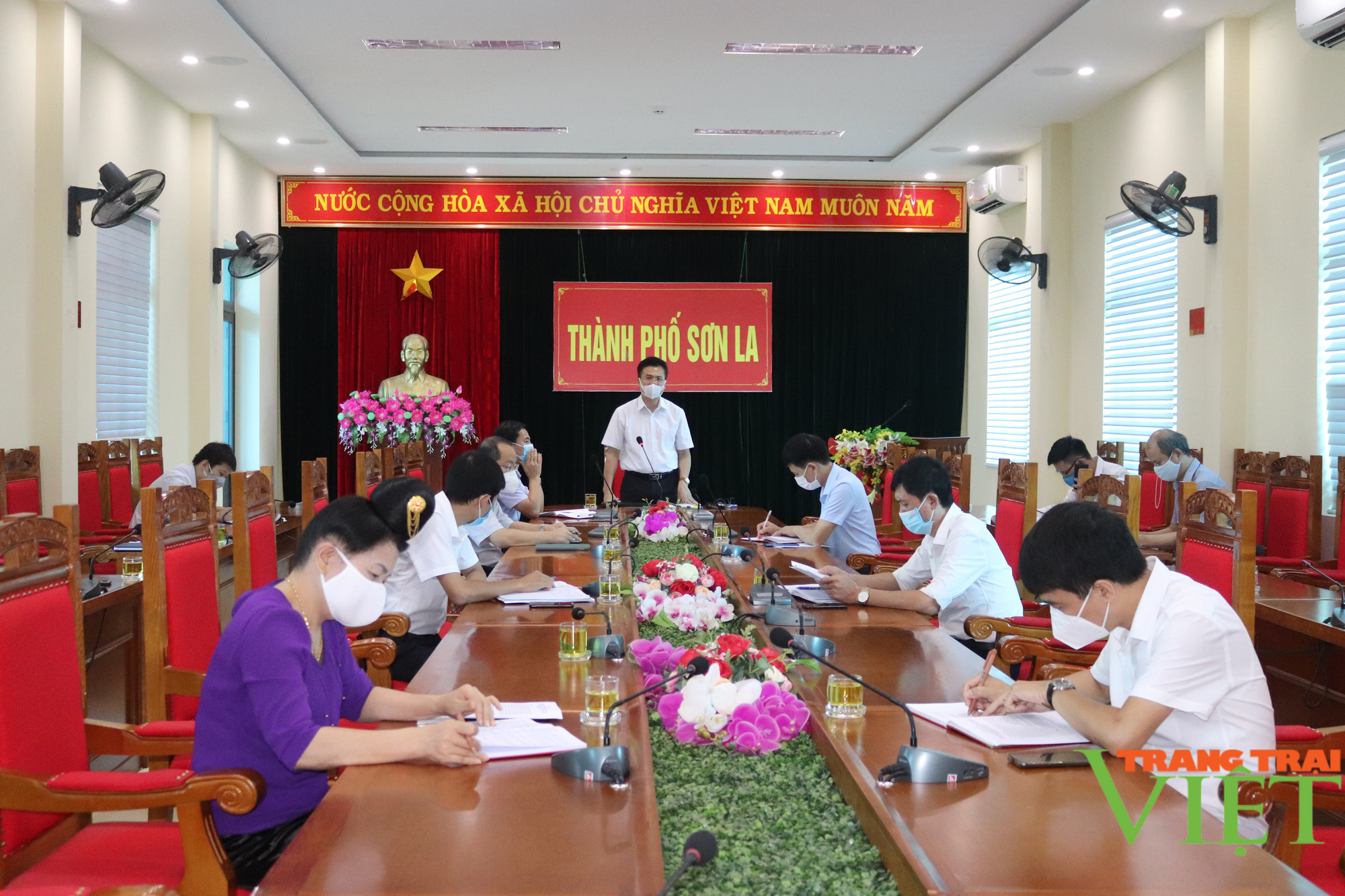 Thành phố Sơn La gỡ vướng mắc trong giải phóng mặt bằng dự án Chỉnh trang đô thị đường Điện Biên - Ảnh 1.