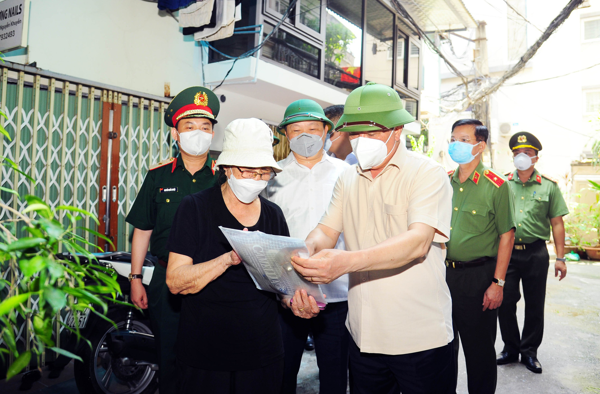 Bí thư Hà Nội Đinh Tiến Dũng: &quot;Chúng ta phải tin dân thì dân mới tin chúng ta&quot; - Ảnh 5.