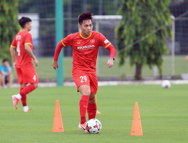 HLV Park Hang-seo chốt danh sách 23 tuyển thủ đấu Ả Rập Xê-út - Ảnh 1.