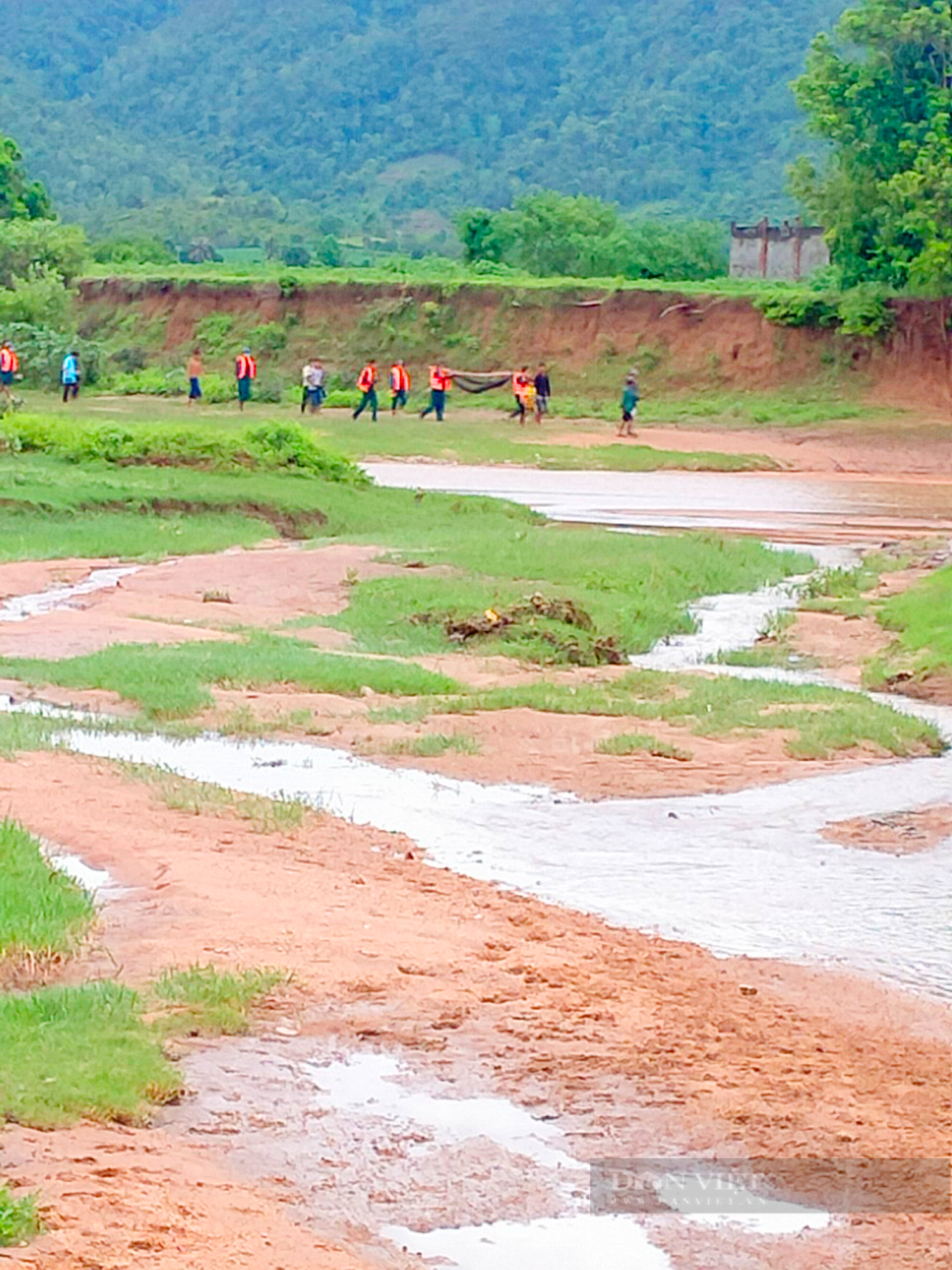 Gia Lai: Mưa lớn, 1 người dân bị nước cuốn trôi thiệt mạng khi vượt suối - Ảnh 1.