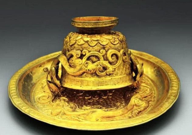 Mộ cổ xa hoa bậc nhất Trung Quốc: Mở quan tài như rơi vào hố vàng - Ảnh 2.