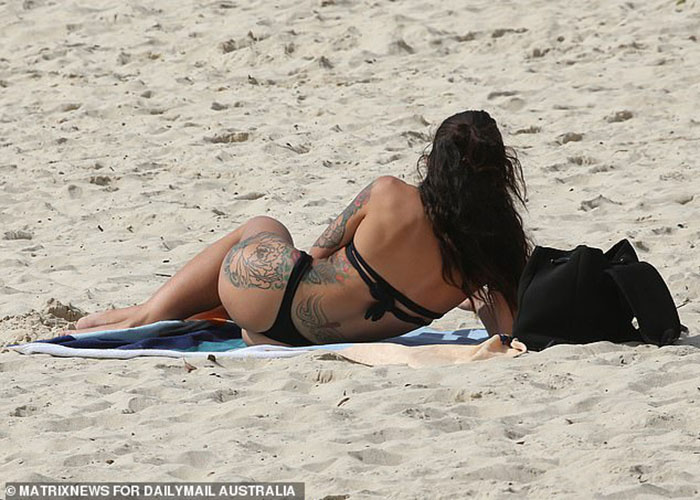 Australia: Bikini lại tràn xuống bãi biển trước thềm New South Wales dỡ bỏ phong tỏa theo lộ trình - Ảnh 7.