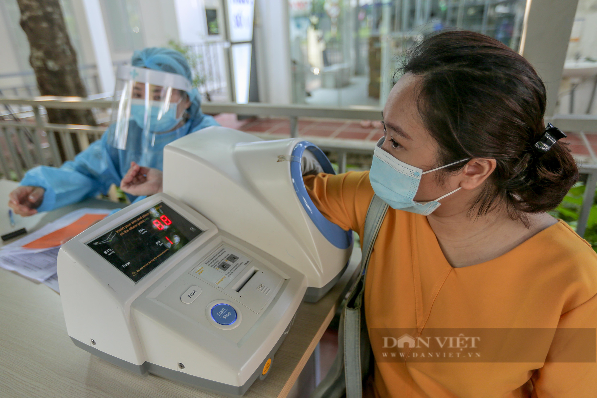 Hơn 1.000 phụ nữ mang thai ở Hà Nội hào hứng tiêm vaccine Covid-19: &quot;Chúng tôi thấy rất yên tâm&quot; - Ảnh 4.