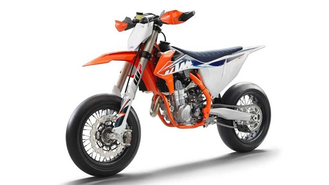 KTM 450 SMR 2022 sở hữu thiết kế đặc biệt dành riêng cho đường đua - Ảnh 2.