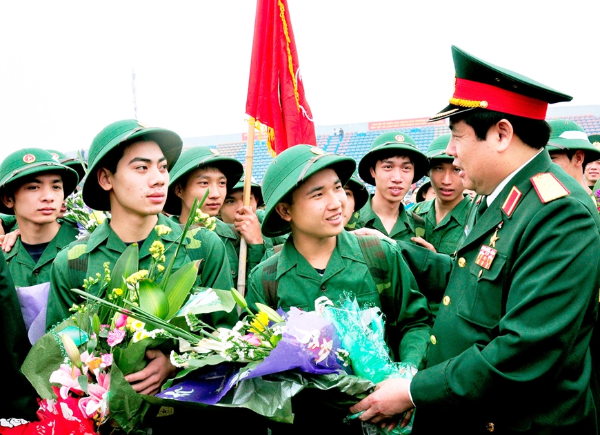Ảnh: Đại tướng Phùng Quang Thanh luôn gần gũi, thân mật - Ảnh 8.
