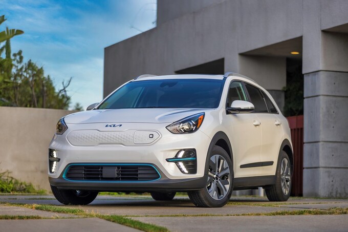 Kia Niro EV 2022 giá 40.000 USD, di chuyển 385 km sau mỗi lần sạc đầy - Ảnh 2.