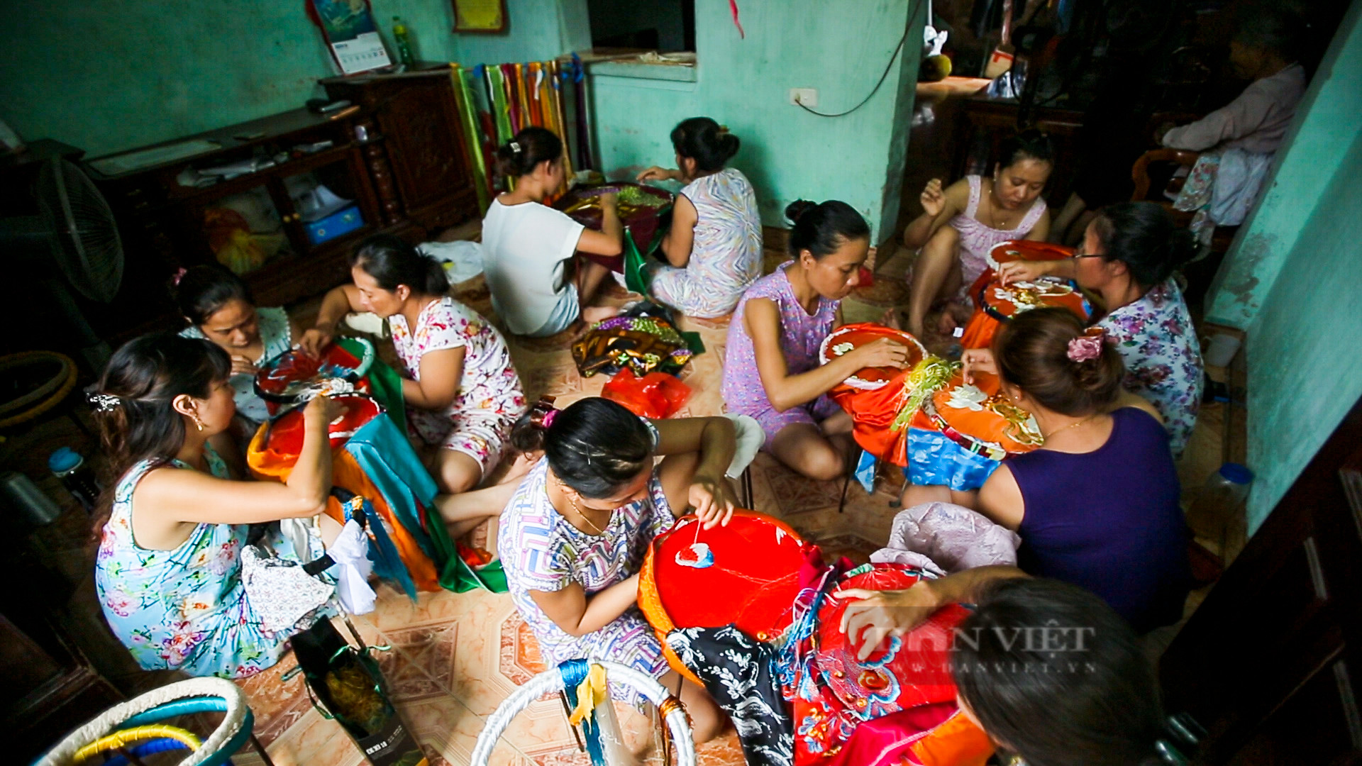 Làng Thêu cổ Quất Động và câu chuyện nỗi lo mai một nghề thêu tay  - Ảnh 3.