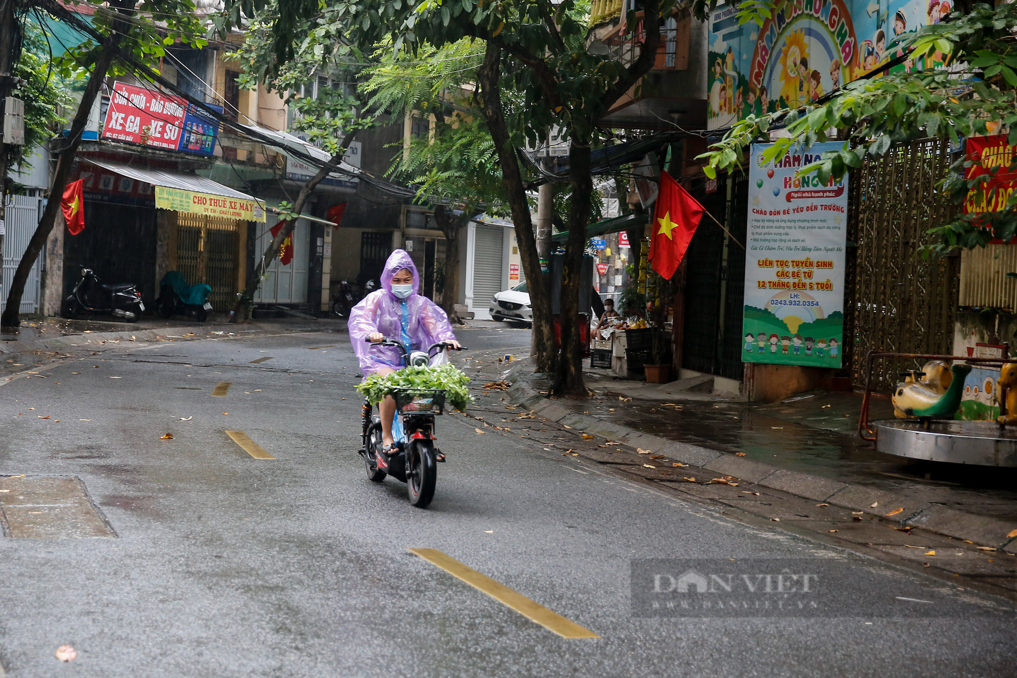 Hà Nội: Cuộc sống tại 3 ổ dịch lớn diễn ra như thế nào sau khi dỡ bỏ phong tỏa? - Ảnh 16.