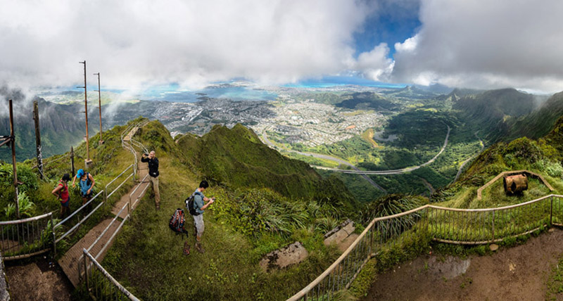 Mỹ: Hawaii lại “dậy sóng” về số phận “Nấc thang lên thiên đường” - Ảnh 2.