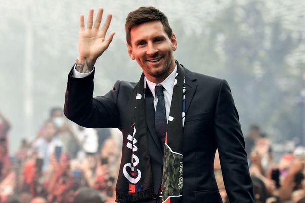 Lionel Messi sở hữu bộ sưu tập xe hơi đắt nhất giới thể thao, vượt xa Cristiano Ronaldo - Ảnh 1.