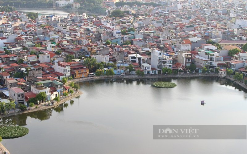 Hải Phòng: Hồ điều hòa không lan can bảo vệ gây nguy hiểm cho người dân - Ảnh 1.