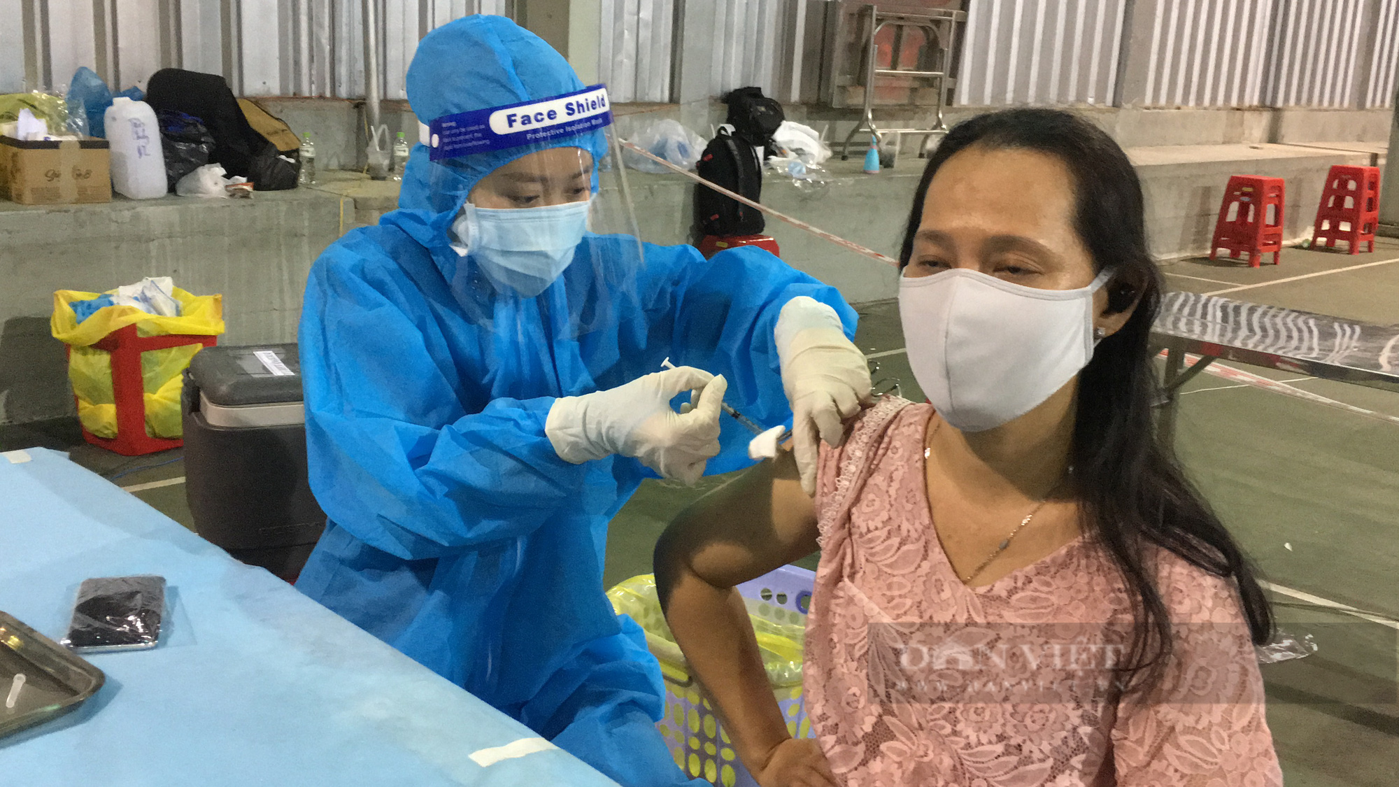 TP.HCM: Không cần đăng ký, khuyến khích người dân tiêm vaccine mũi 1 - Ảnh 1.