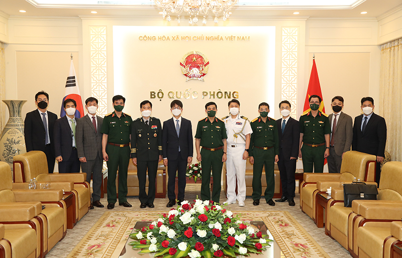 Việt Nam - Hàn Quốc tăng cường quan hệ hợp tác quốc phòng - Ảnh 2.
