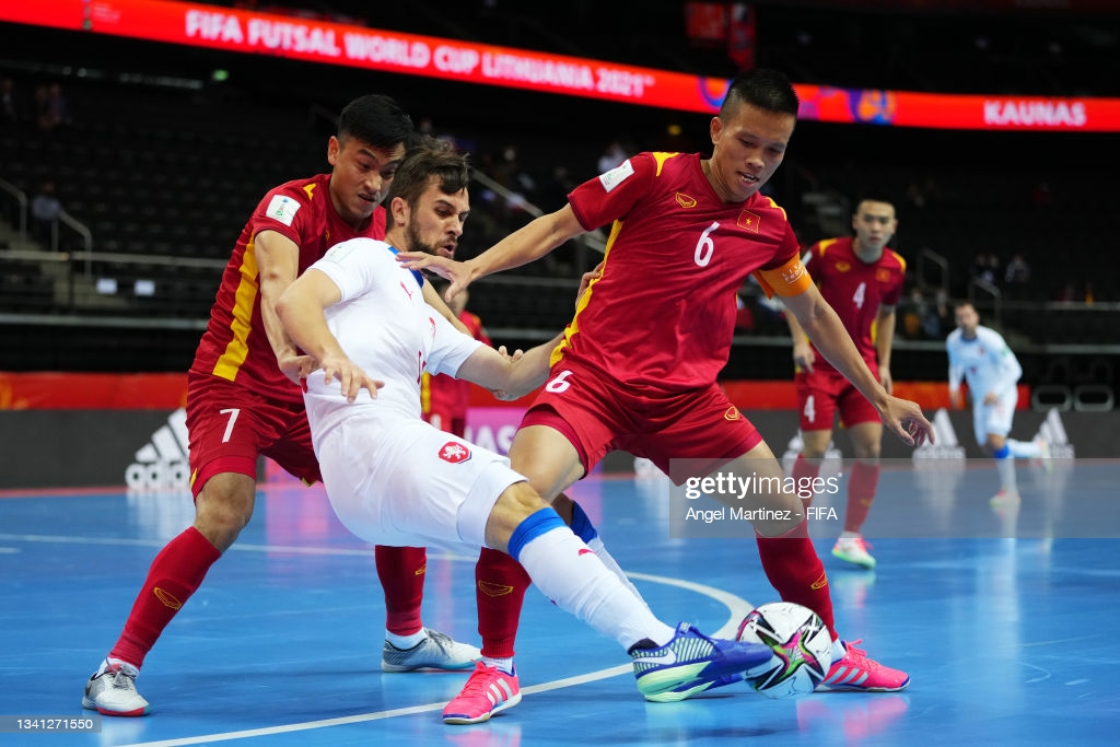 Đội trưởng ĐT futsal Việt Nam tiết lộ &quot;doping tinh thần&quot; của bầu Tú - Ảnh 1.