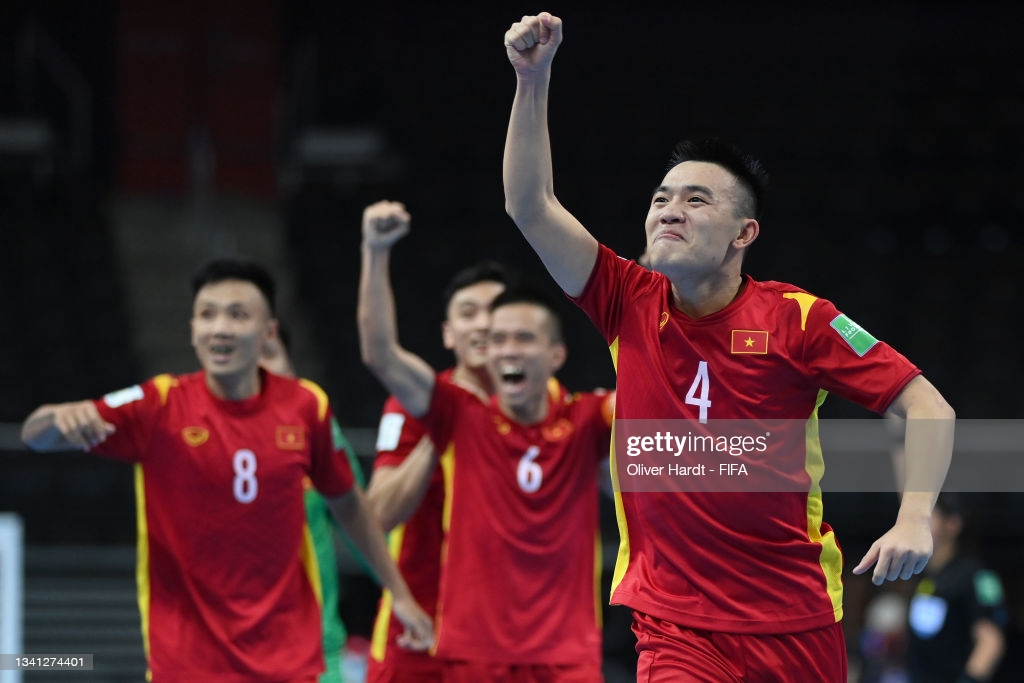 ĐT futsal Việt Nam lên tầm cao mới, VFF &quot;dốc hầu bao&quot; khao quân! - Ảnh 3.