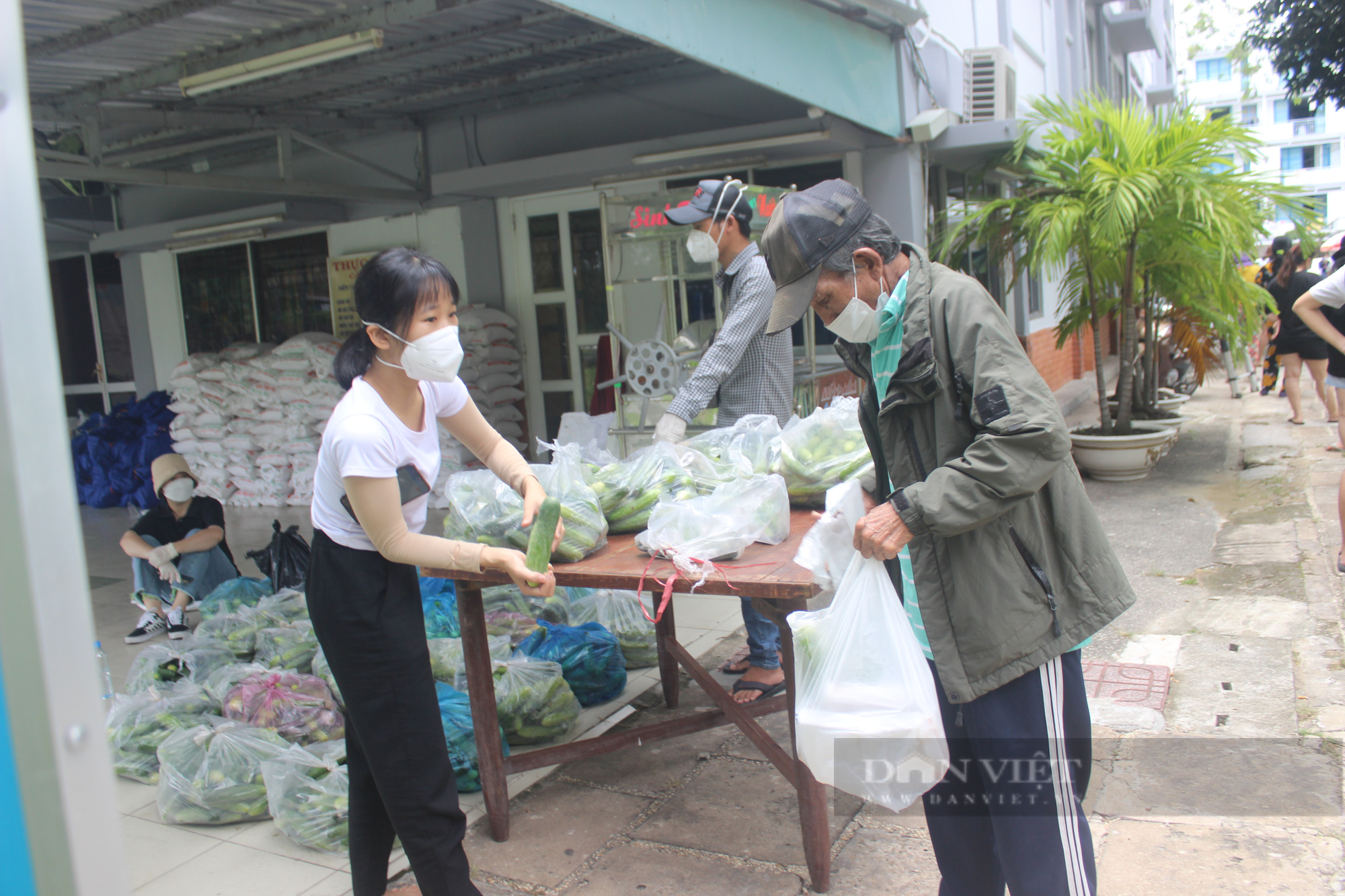 Ảnh: Cận cảnh cuộc sống người dân đi “tránh bão” Covid-19 tại nhà nghỉ công đoàn Thanh Đa  - Ảnh 16.