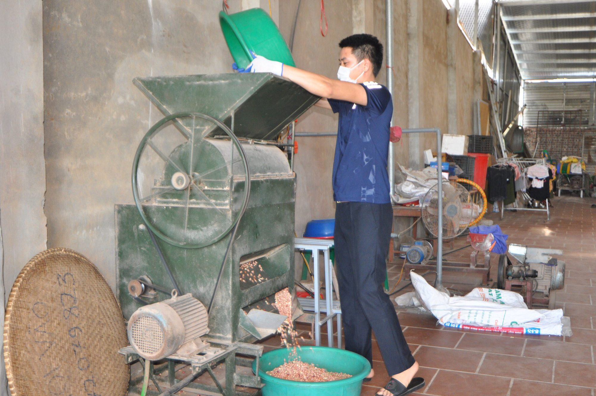 Thái Nguyên: Chàng thanh niên trẻ khởi nghiệp với mô hình ép dầu thực vật - Ảnh 2.