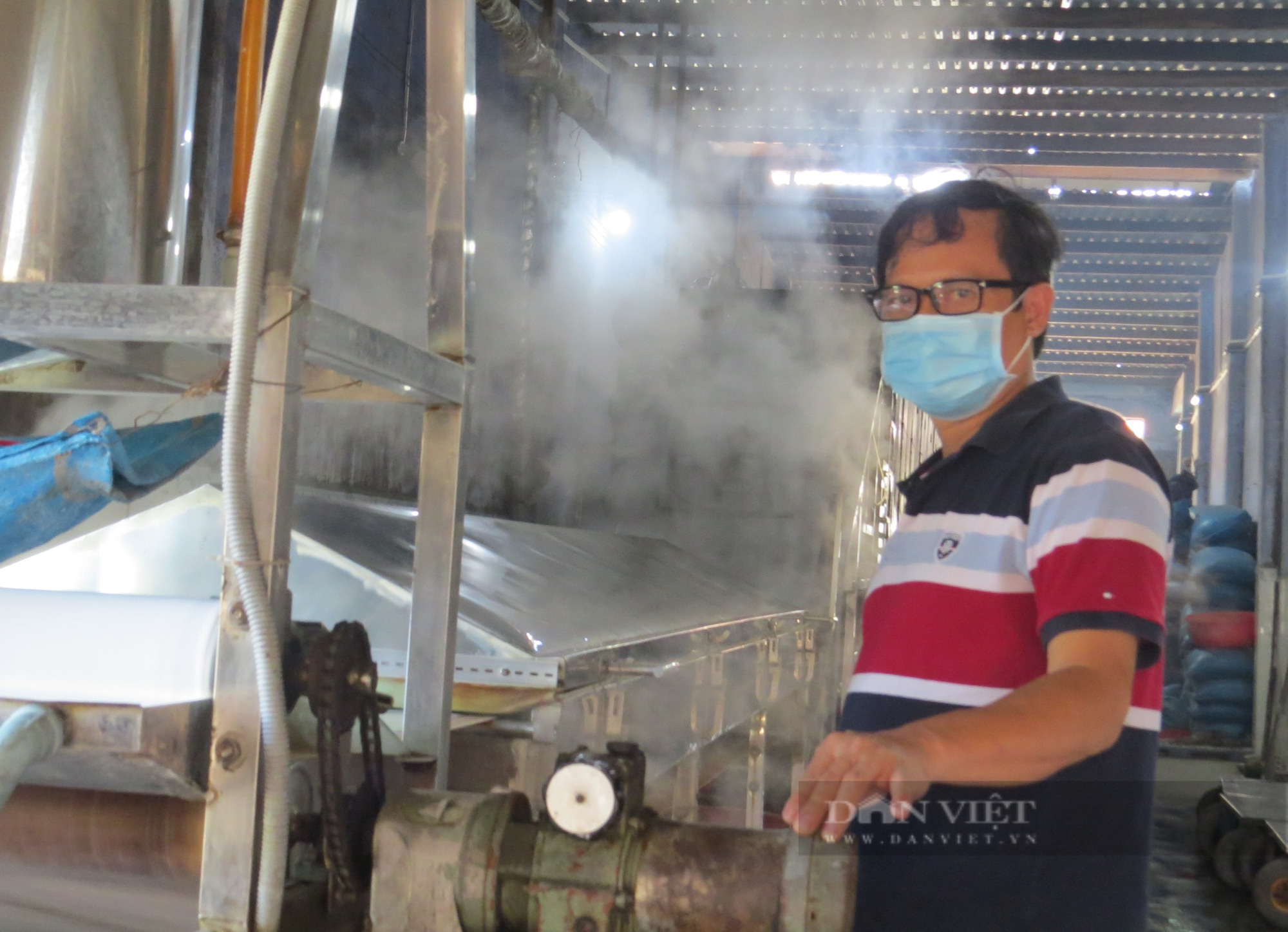 Phú Yên: Nông dân Việt Nam xuất sắc 2021 làm giàu từ công nghệ sản xuất bánh phở sạch  - Ảnh 6.