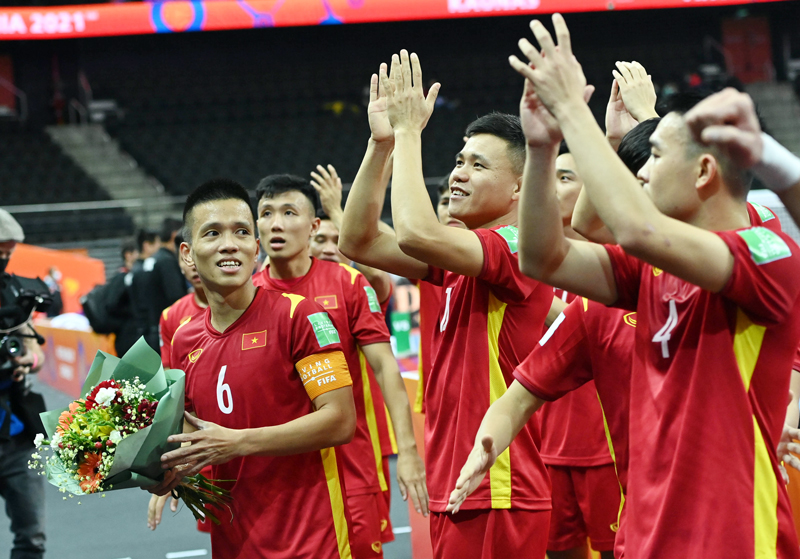 ĐT futsal Việt Nam được thưởng trước trận knock-out với Nga - Ảnh 1.