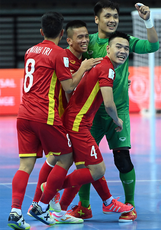 Vào vòng 1/8 World Cup 2021, ĐT futsal Việt Nam đứng thứ bao nhiêu thế giới? - Ảnh 1.