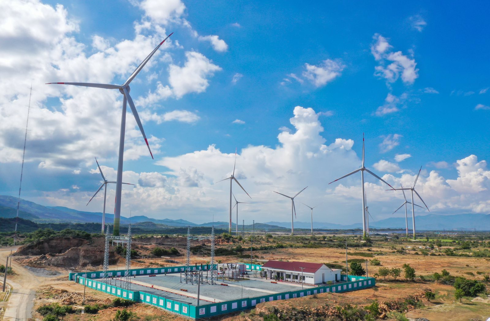 Ninh Thuận:  Trung Nam Group đưa vào vận hành thương mại dự án điện gió số 5  - Ảnh 1.