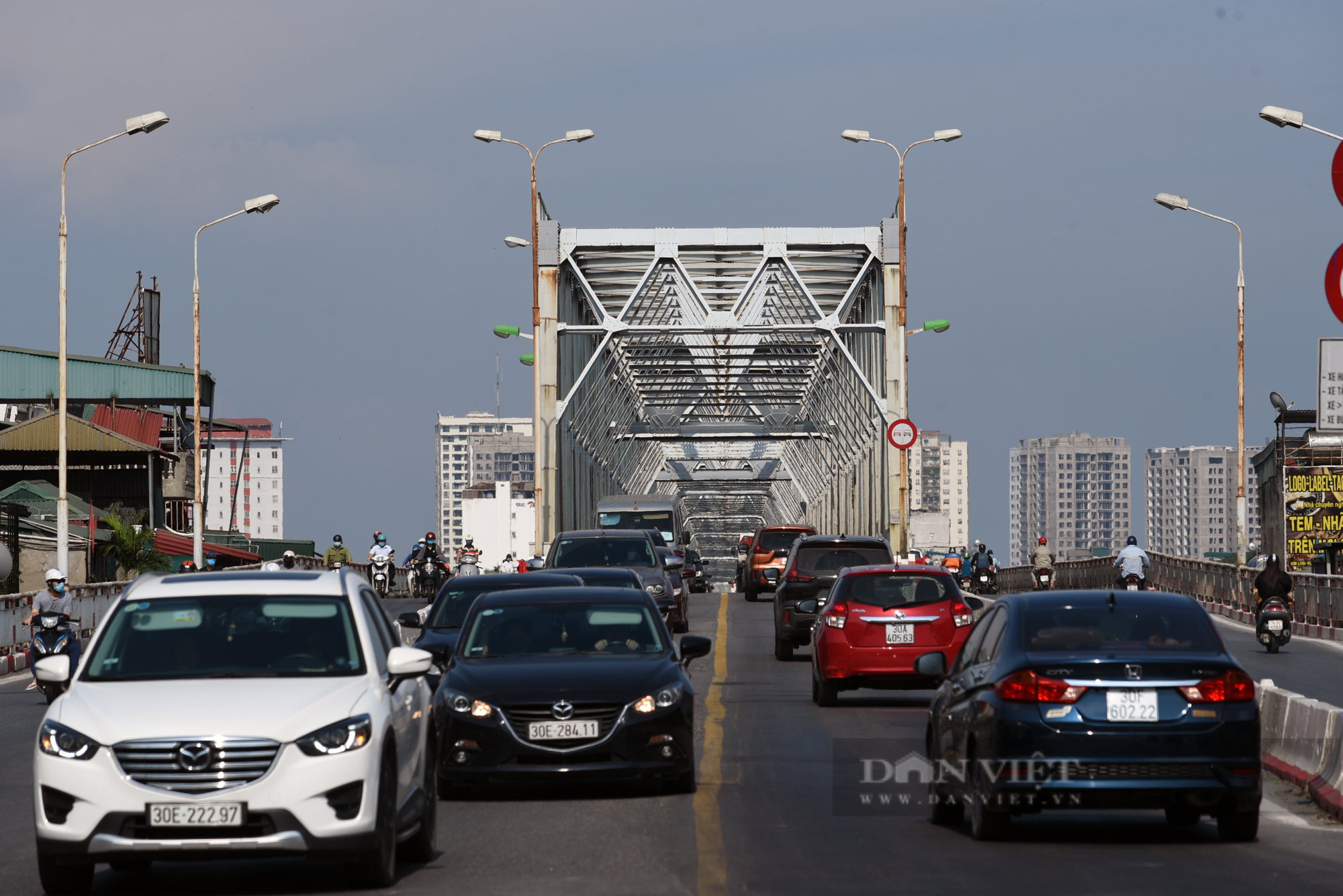 Cận cảnh vị trí xây dựng cầu Trần Hưng Đạo 9.000 tỷ đồng bắc qua sông Hồng - Ảnh 10.
