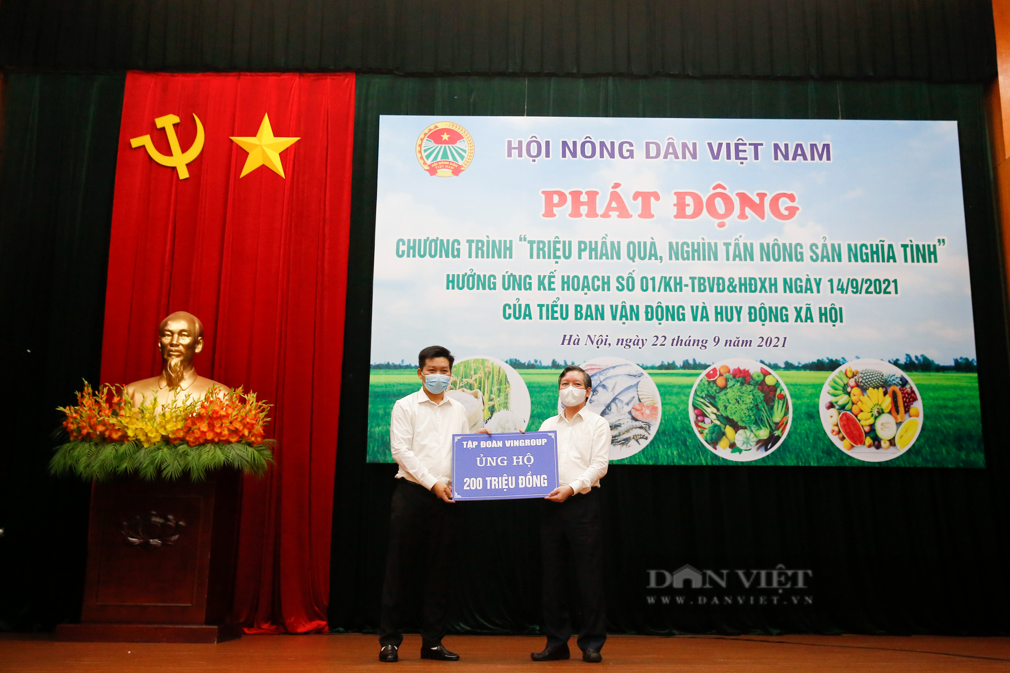 Ảnh: Hội Nông dân Việt Nam phát động chương trình &quot;Triệu phần quà, nghìn tấn nông sản nghĩa tình&quot; - Ảnh 8.