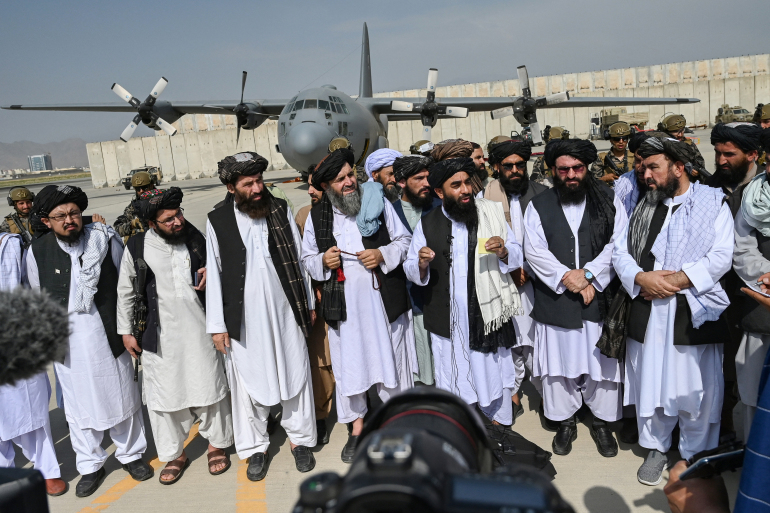 Đổ máu để được thống trị Afghanistan nhưng thời kỳ trăng mật của Taliban lại sắp kết thúc - Ảnh 1.