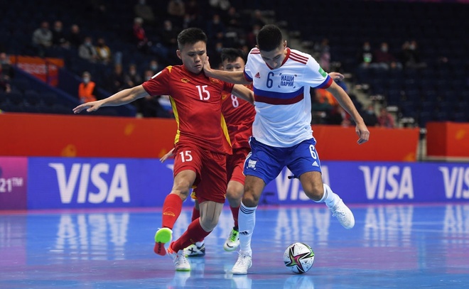 Chơi quả cảm trước Nga, ĐT futsal Việt Nam nhận &quot;mưa lời khen&quot; - Ảnh 1.