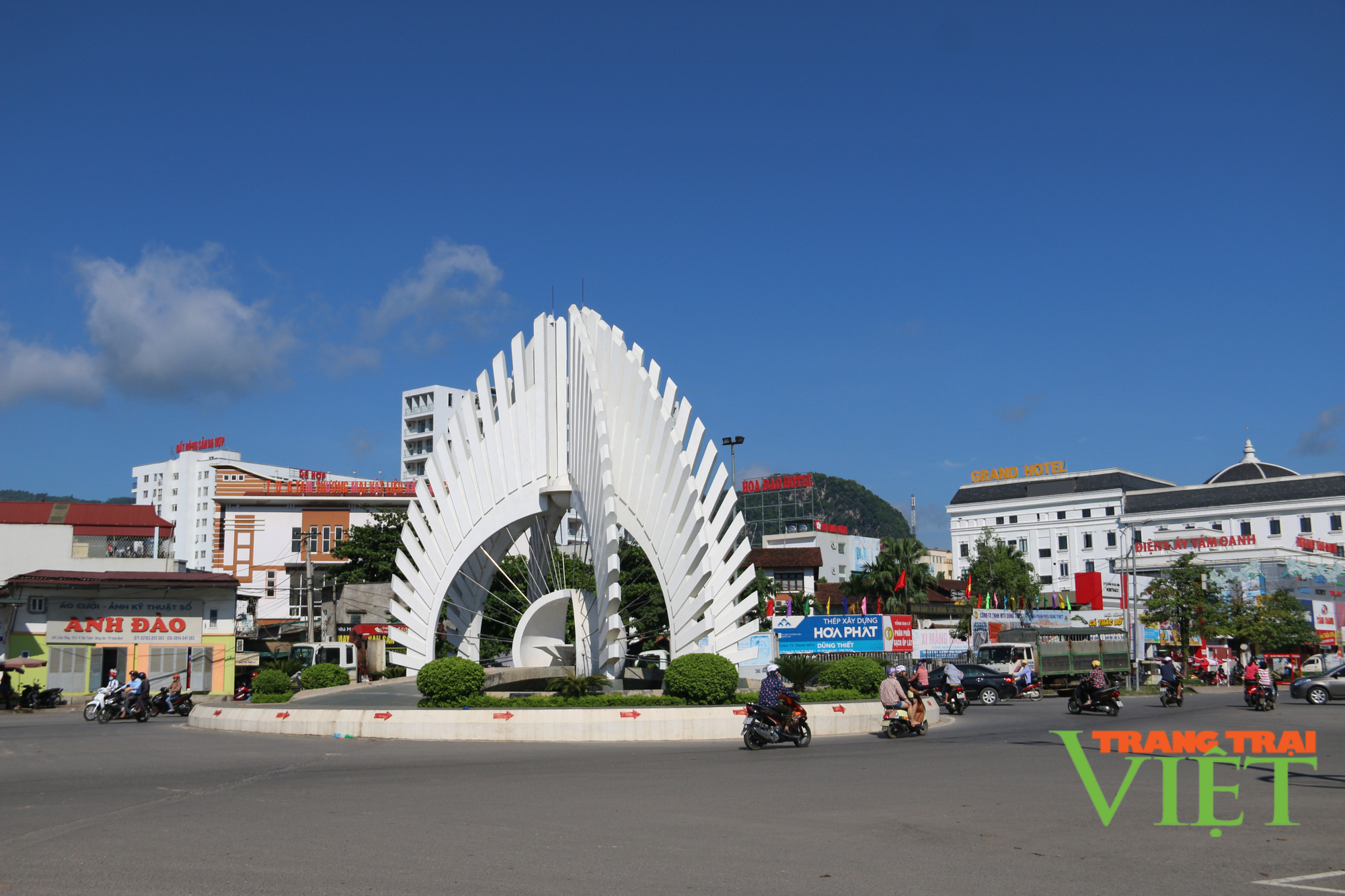 Hoà Bình: Ban hành quy định mới ra, vào tỉnh và các hoạt động kinh doanh  - Ảnh 5.