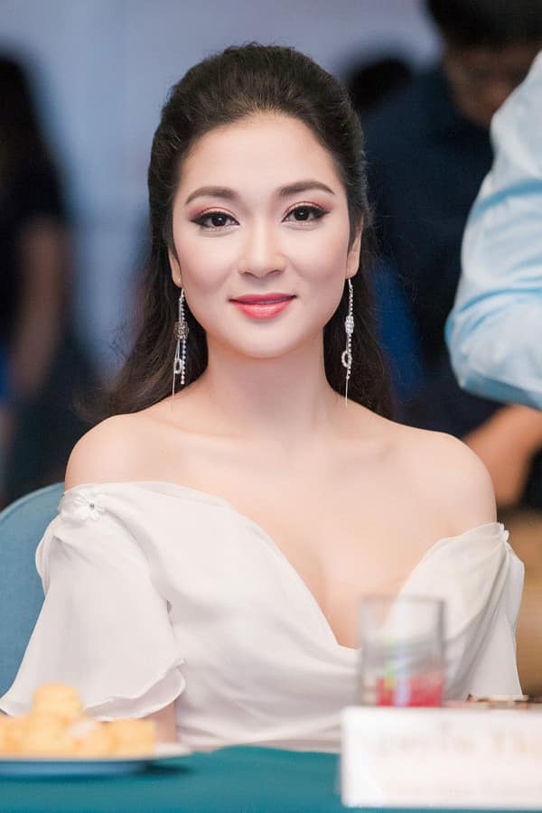 Cuộc sống của Hoa hậu Nguyễn Thị Huyền giờ ra sao sau 17 năm đăng quang? - Ảnh 8.
