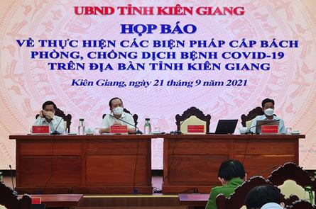 Kiên Giang: Chùm ca Covid-19 tại Phú Quốc là thách thức đầu tiên trong chủ trương thí điểm đón khách quốc tế - Ảnh 1.