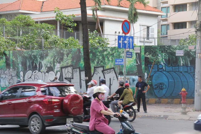 Nhìn lại con số thiệt hại trong những vụ án lớn liên quan 'đất vàng' - Ảnh 1.