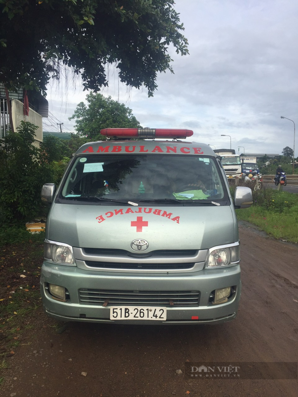 Đắk Lắk: Liên tiếp phát hiện xe cứu thương chở khách từ vùng dịch trở về - Ảnh 2.