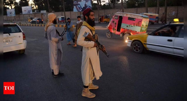 Thủ lĩnh Taliban &quot;đau đầu&quot; vì không quản nổi các chiến binh &quot;làm càn&quot;, trả thù đẫm máu - Ảnh 1.