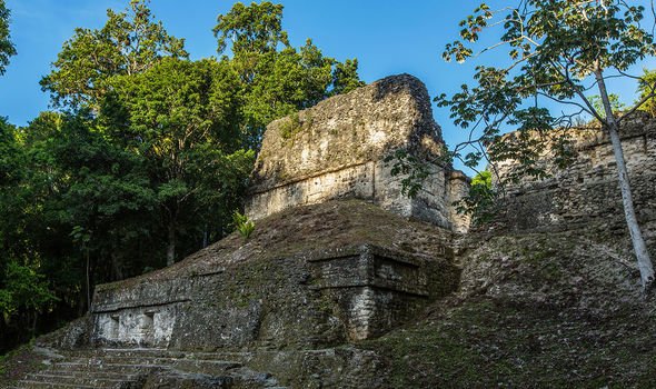 &quot;Thành phố rừng rậm&quot; được các nhà khảo cổ học phát hiện ở Maya - Ảnh 2.