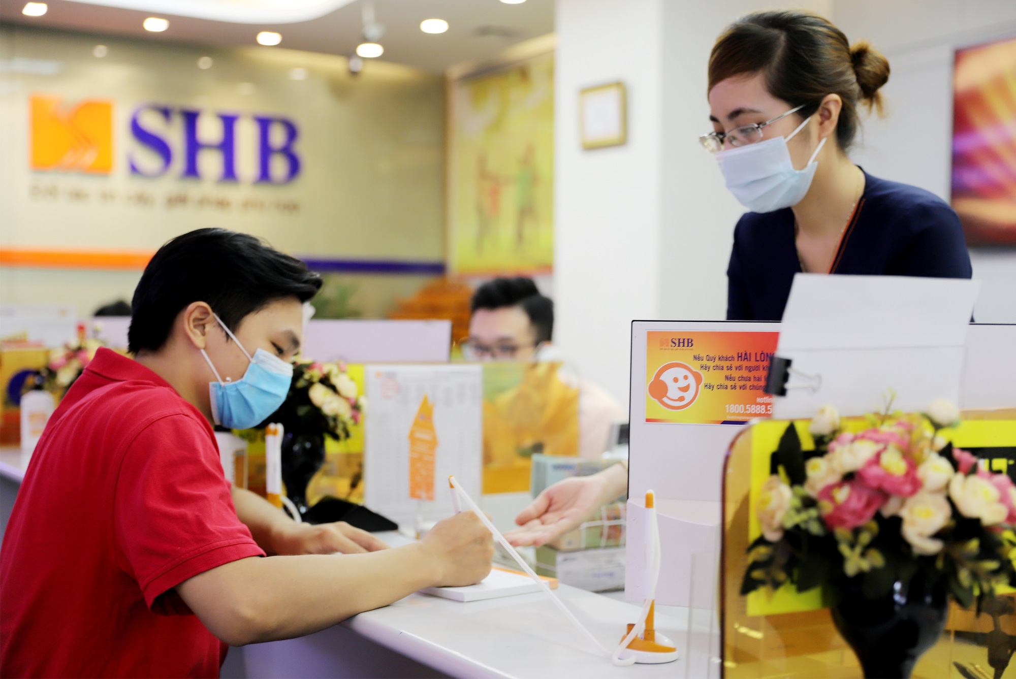 SHB chính thức giao dịch cổ phiếu trên HOSE từ ngày 11/10 - Ảnh 2. SHB chính thức giao dịch cổ phiếu trên HOSE từ ngày 11/10 - Ảnh 2.