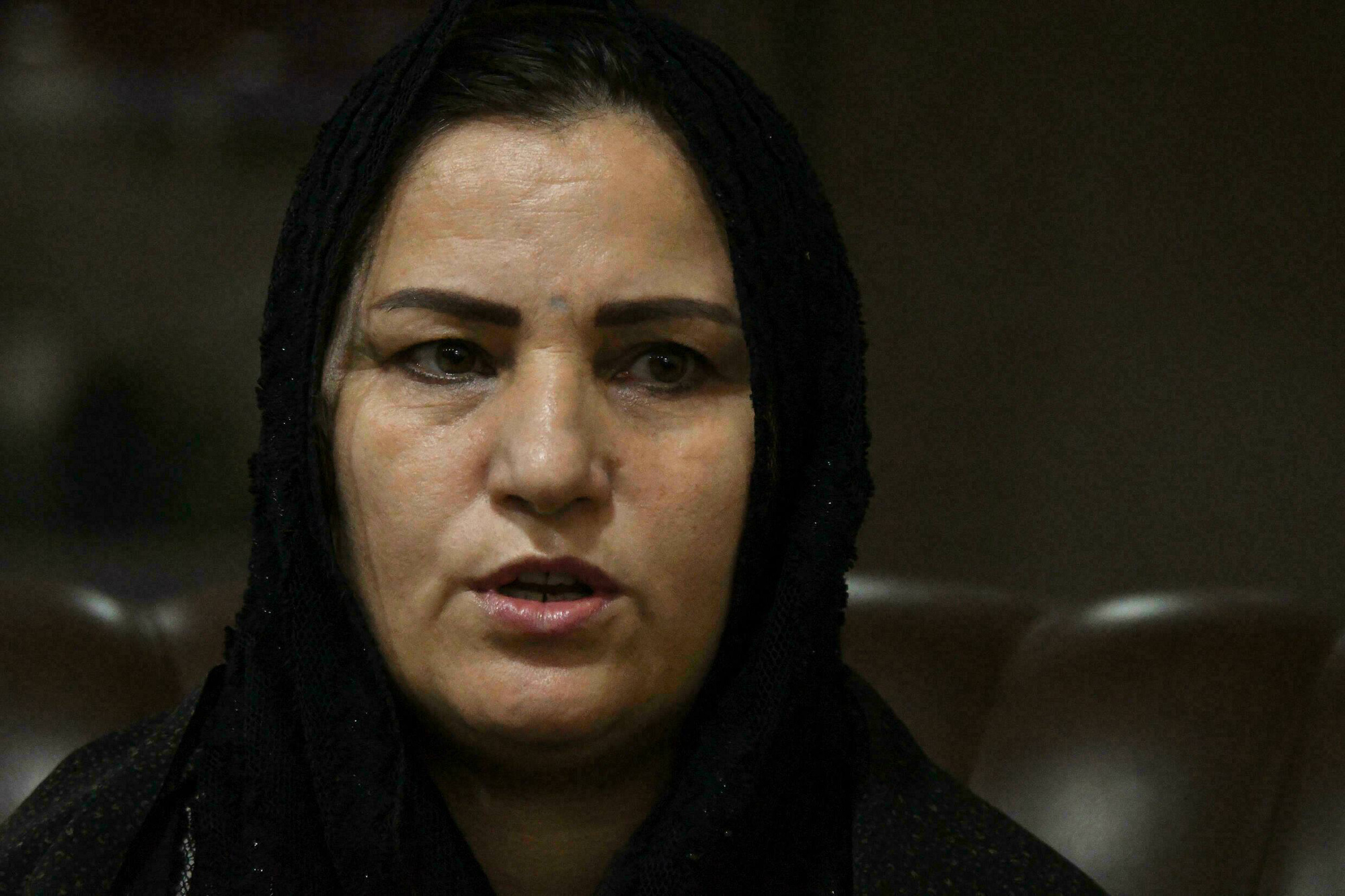 Nữ chủ nhân của kho vàng đỏ ở Afghanistan thách đố Taliban - Ảnh 5.