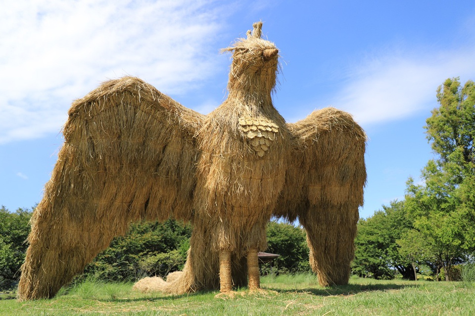 Ảnh: Nông dân Nhật Bản tạo ra các công trình nghệ thuật từ rơm rạ - Ảnh 10.