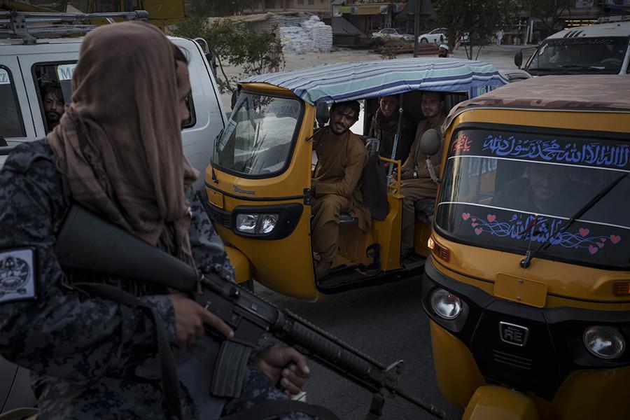 Hình ảnh cuộc sống của người dân ở Kabul sau 6 tuần Taliban kiểm soát diễn ra như thế nào? - Ảnh 2.